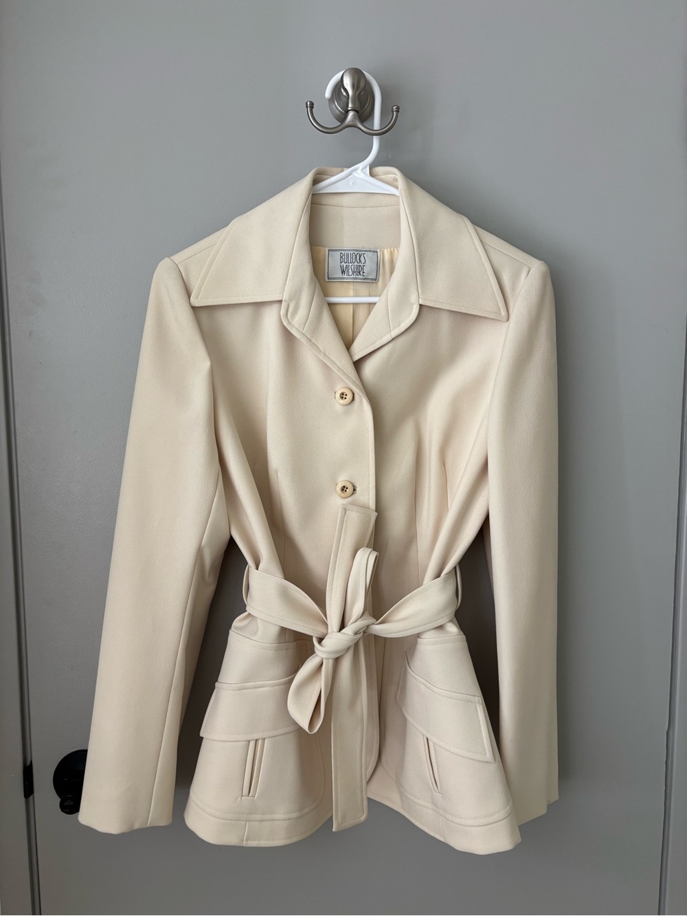 Vintage Bullock’s Wilshire Roth-Le Cover California Cream Belted Jacket